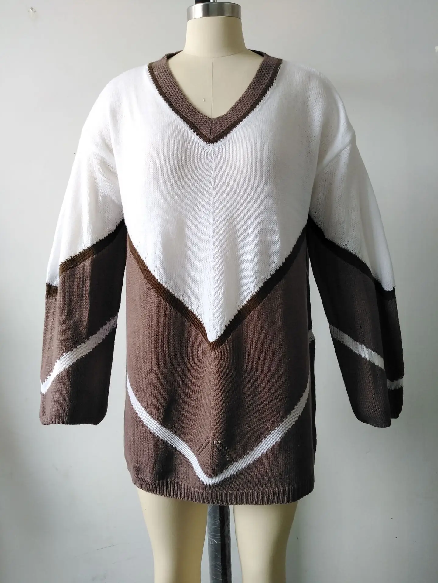 Women V-Neck Geometric Sweater Brown White Loose Autumn Winter - Image 3