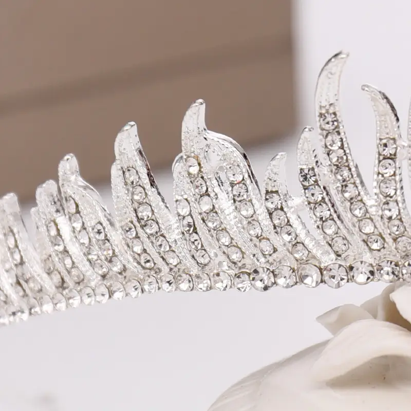 Princess Crown Baroque Headband for Girls 2025 — feature 15