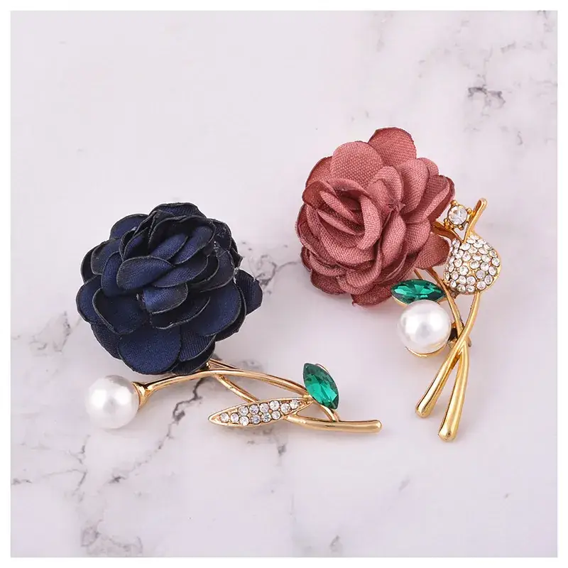 Valentine's Gift Set: Waterproof Quartz Watch + Sunglasses + Brooch - Image 7