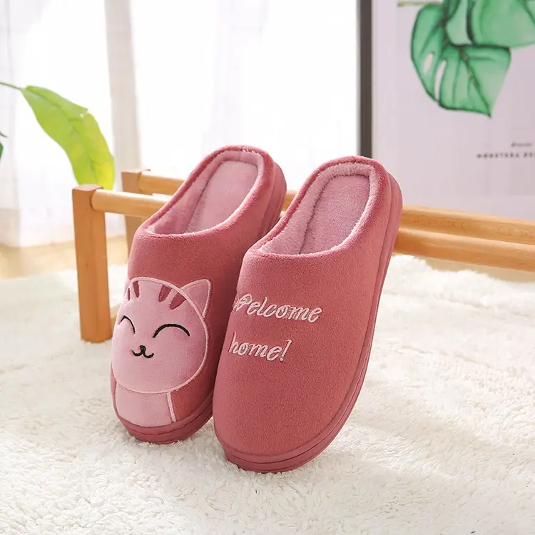 Factory Direct Delivery Winter Cartoon Couple Slippers Home Plush Slippers Women's Warm Cotton Slippers Cute Animal Indoor Slippers - Image 2