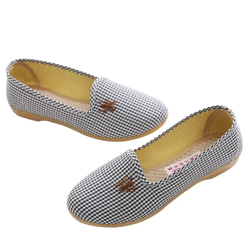 26 Spring and Autumn New Style Old Beijing Cloth Shoes for Women, Middle-Aged and Elderly Mother's Shoes, Versatile Non-Slip Rubber Sole, One-Piece Dropshipping - Image 5