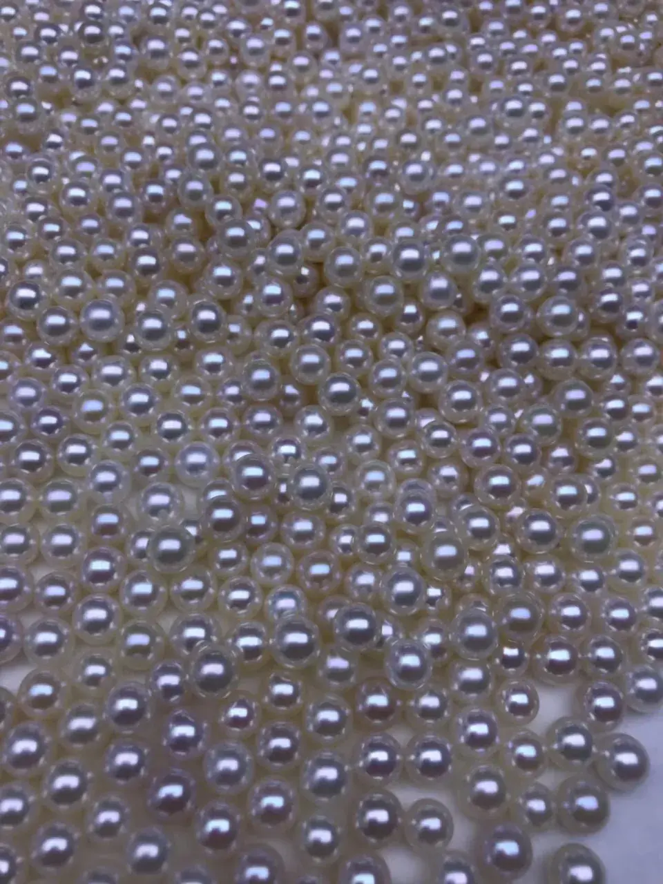 Self-supporting White Pearl Particles AAAA3-13mm — feature 5