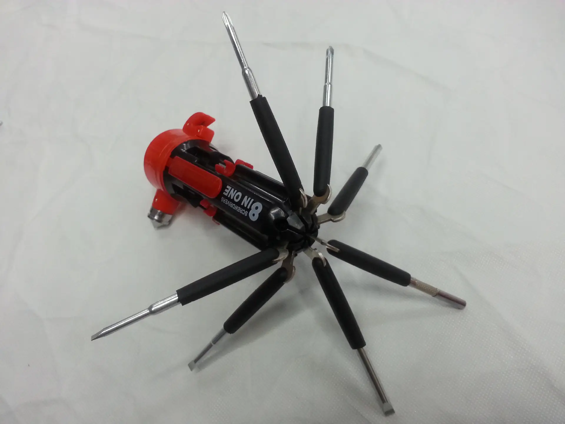 Eight-in-One Car Screwdriver Set with Power Tool — feature 3