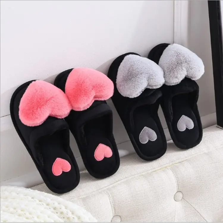 Autumn and Winter New Big Peach Heart Cotton Slippers Women's Warm Non-Slip Thick-Soled Indoor Fashion Cute Fabric Cotton Slippers