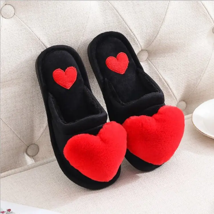 Autumn and Winter New Big Peach Heart Cotton Slippers Women's Warm Non-Slip Thick-Soled Indoor Fashion Cute Fabric Cotton Slippers