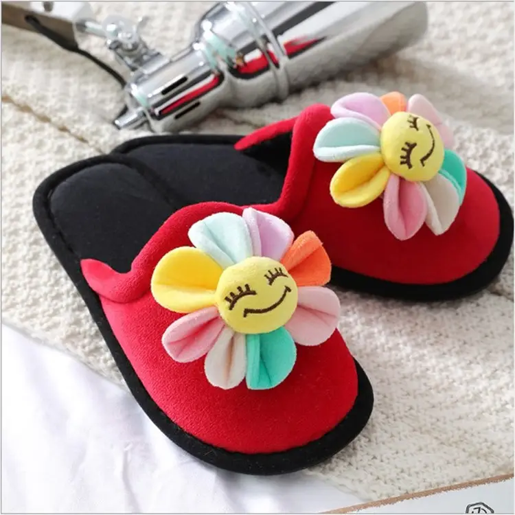 Autumn and Winter New Big Peach Heart Cotton Slippers Women's Warm Non-Slip Thick-Soled Indoor Fashion Cute Fabric Cotton Slippers