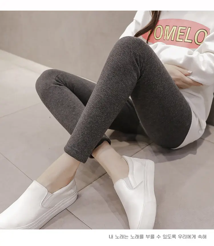 Pregnant Women's Black Fleece Leggings Ankle Length — feature 23