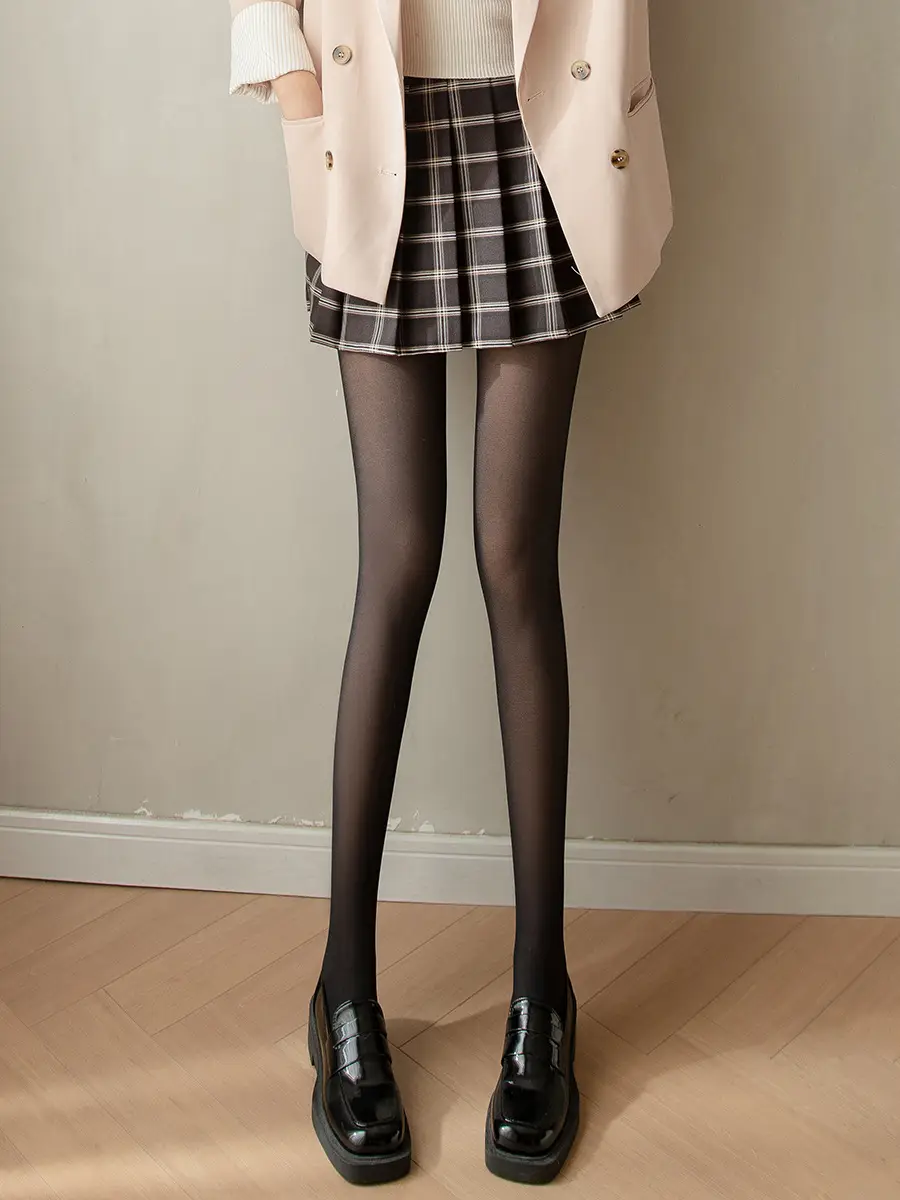 Black Silk Leggings for Women - Slimming & Translucent Look - Image 4