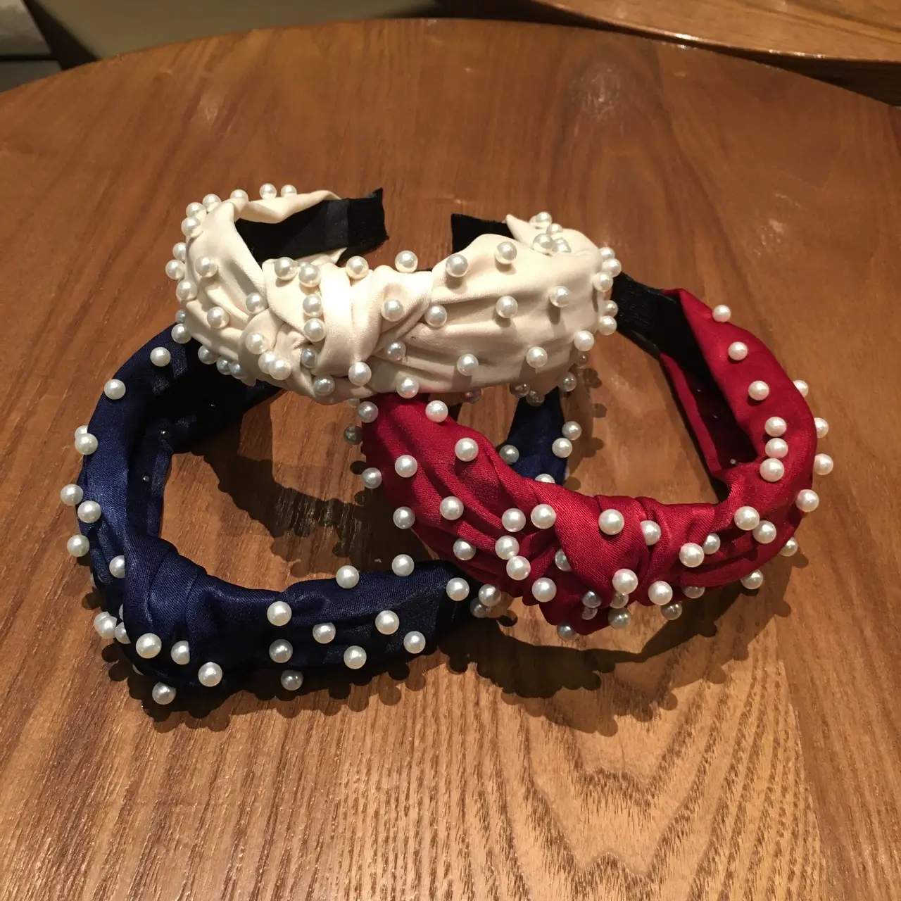 Korean Style Pearl Knotted Headband with White Beads — feature 2