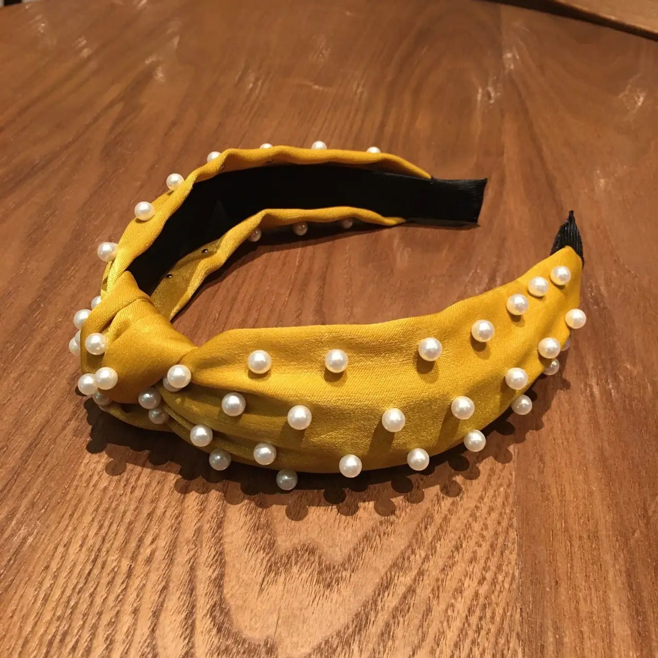 Korean Style Pearl Knotted Headband with White Beads - Image 4