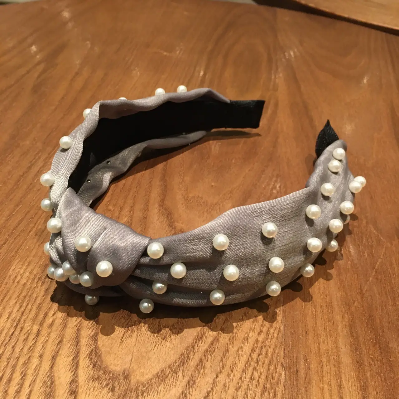 Korean Style Pearl Knotted Headband with White Beads - Image 7