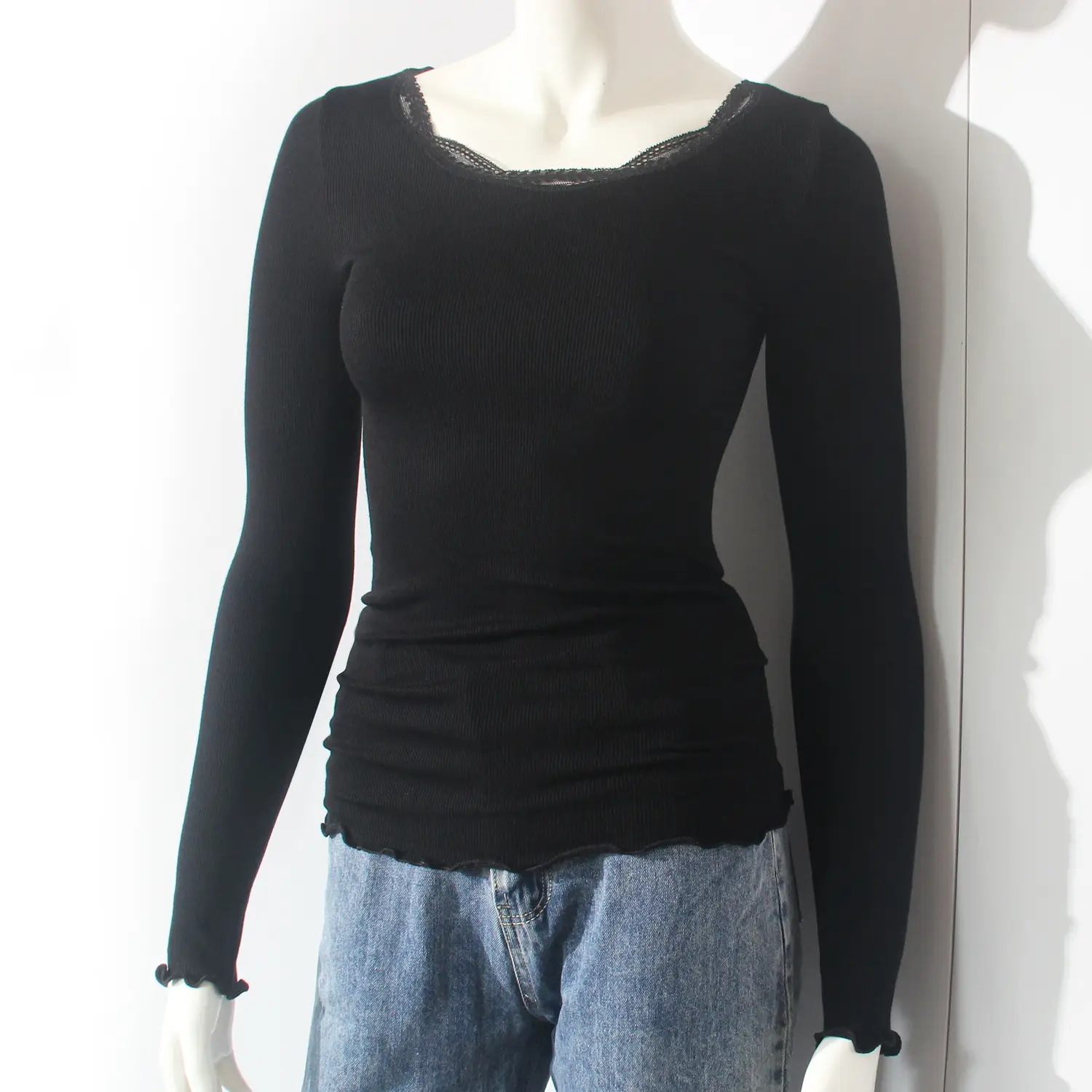 Black Ruffled Turtleneck for Women Winter Warmth — feature 14