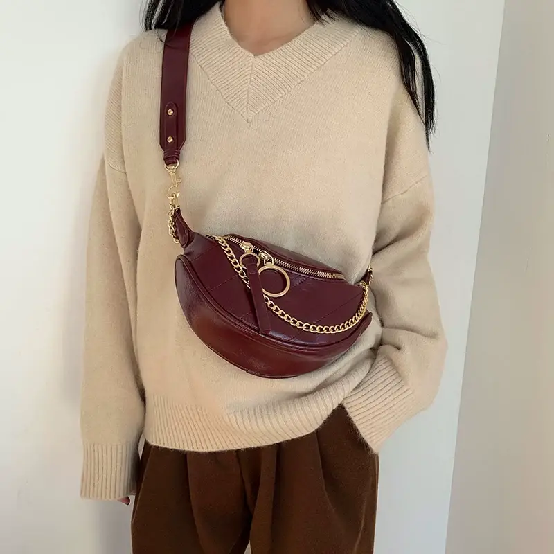 Black Chain Shoulder Bag for Women 2026 — feature 15