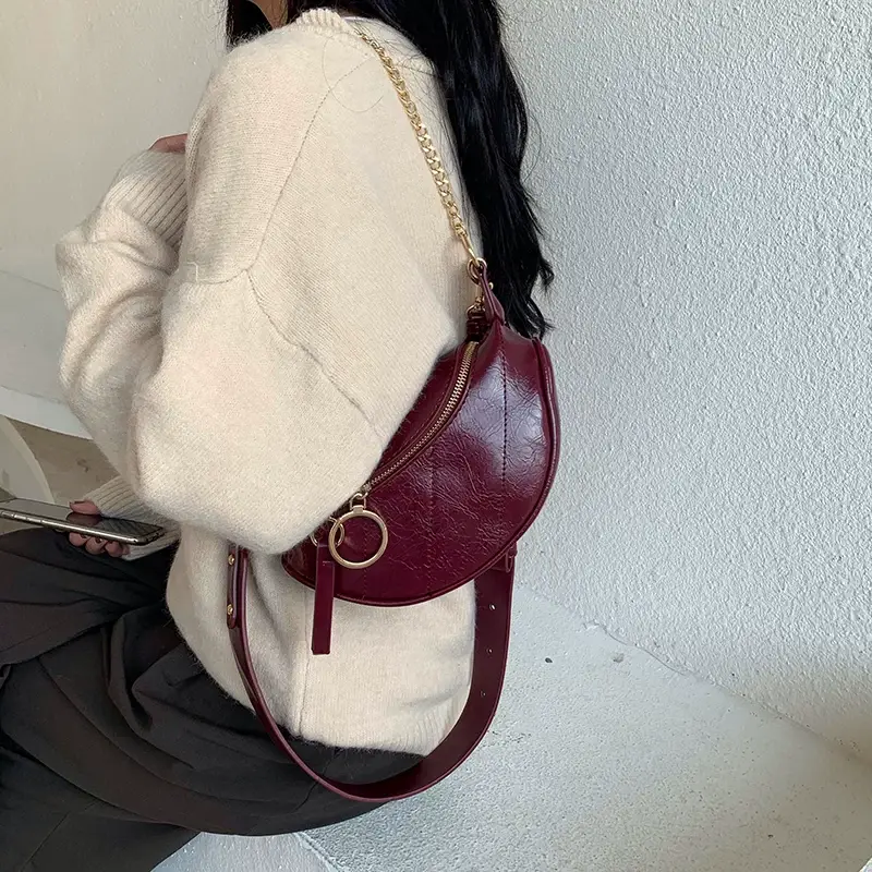 Black Chain Shoulder Bag for Women 2026 — feature 17
