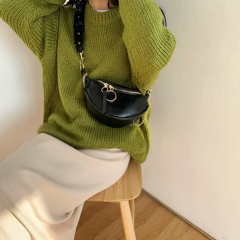 Black Chain Shoulder Bag for Women 2026 — feature 5