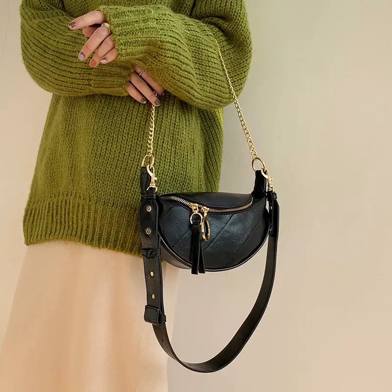 Black Chain Shoulder Bag for Women 2026 — feature 6
