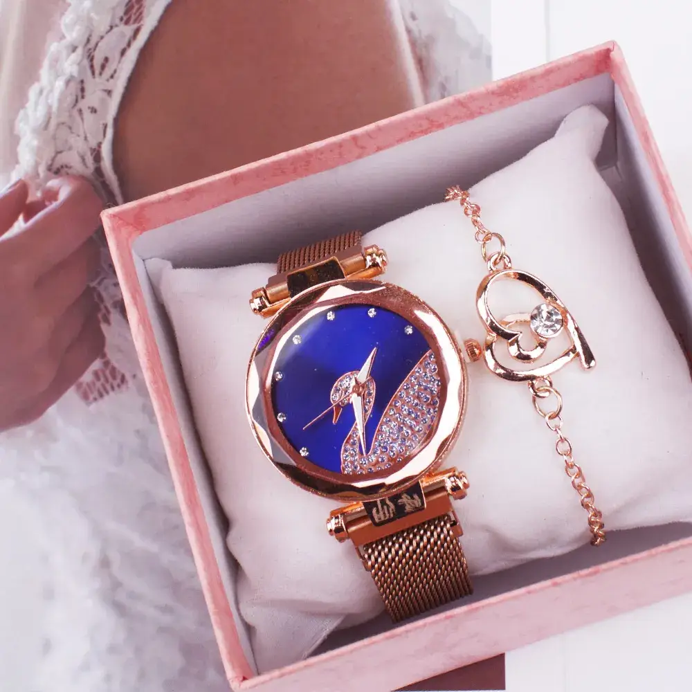 Women Two-Piece Watch Set Red Gold Magnetic - Image 3
