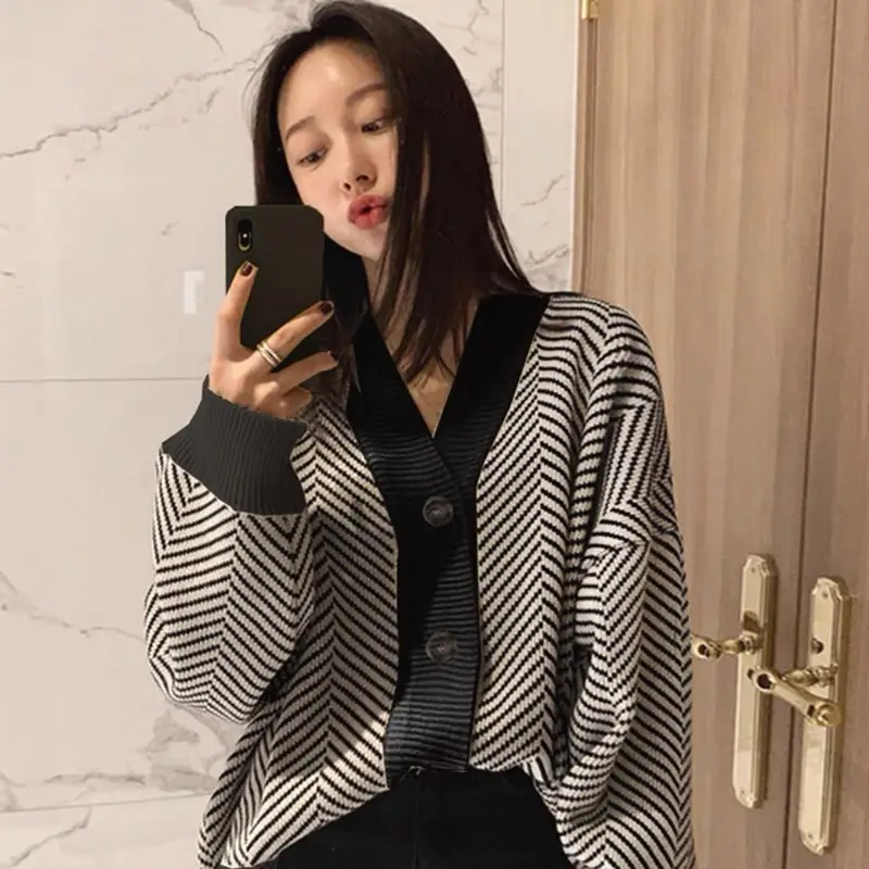 Women V-Neck Cardigan Sweater Coat Diamond Textured Loose Irregular - Image 6