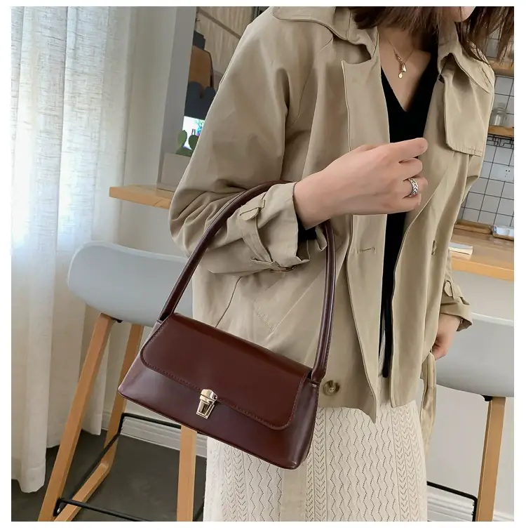 Fairy Gentle Style Small Brown Leather Handbag — feature 2