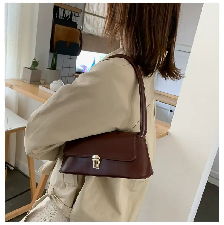 Fairy Gentle Style Small Brown Leather Handbag — feature 4