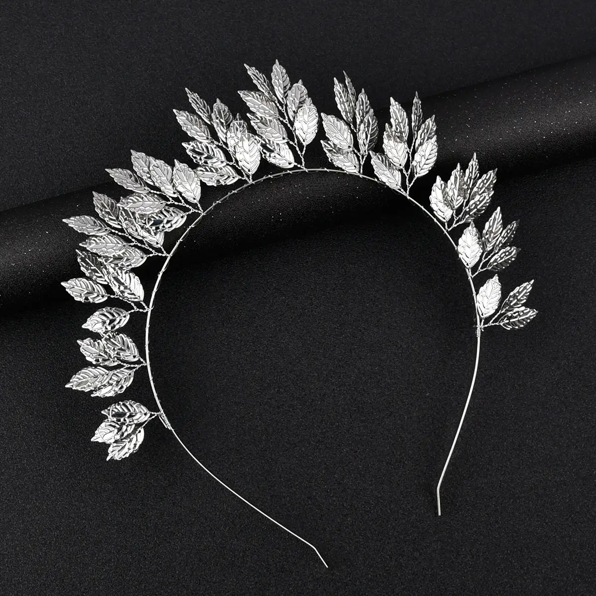 Golden Pearl Leaf Hairband for Women - Image 6