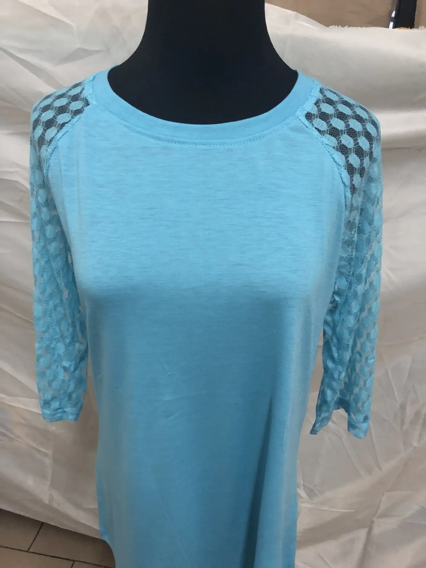 Purple Lace Three Quarter Sleeves Round Neck Top — feature 40