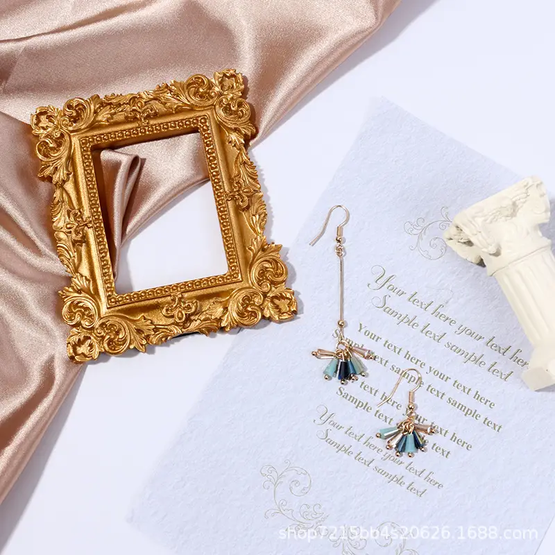 Nordic Retro Gold Resin Earrings & Photo Frame Set - Image 7