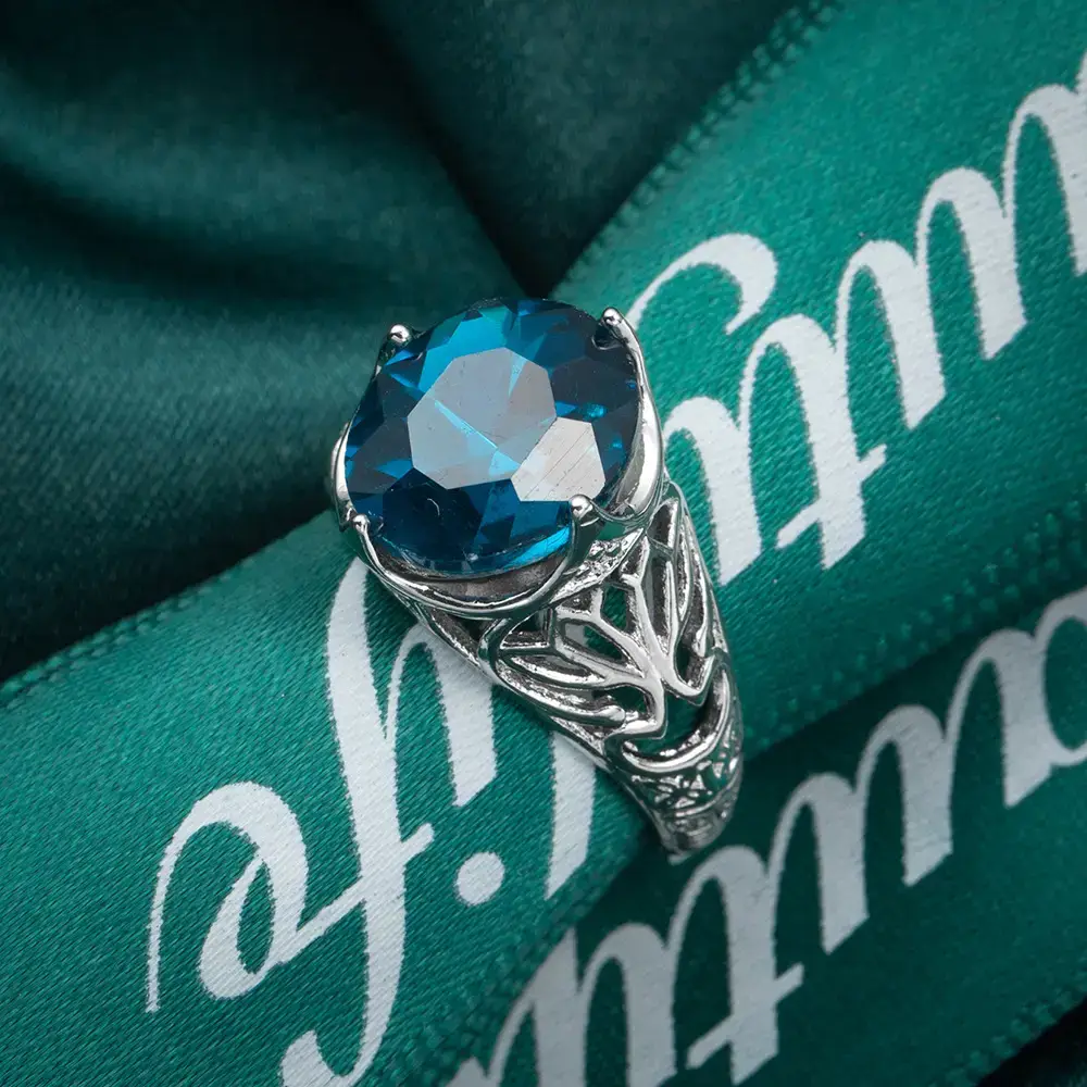 European Silver Zircon Wedding Ring with Floral Design - Image 4