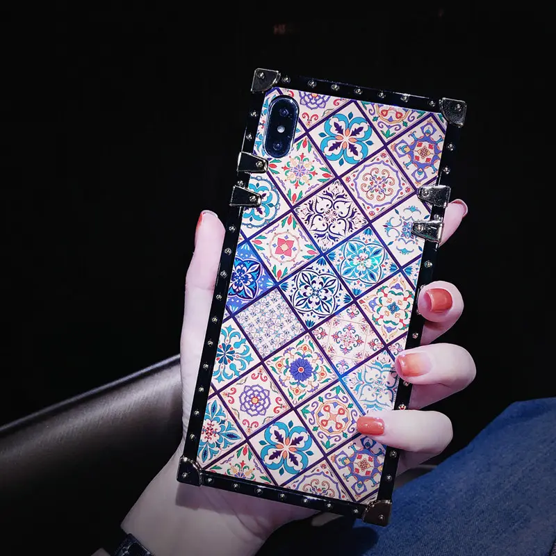 Chinese Rhombic iPhone 15 Drop Resistant Case — feature 7