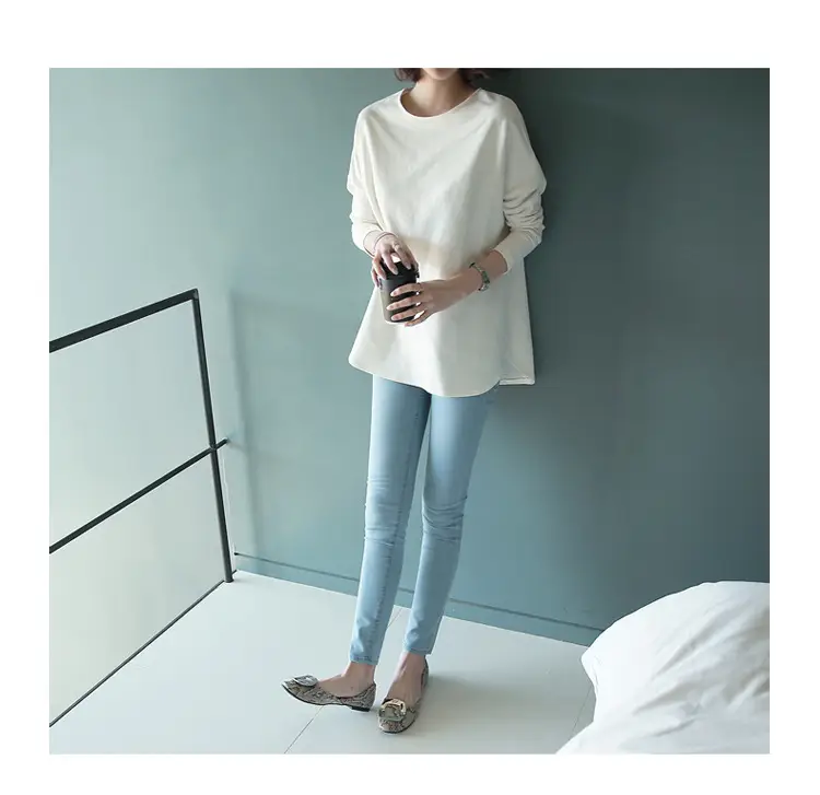 Women Long Sleeve Solid White T-Shirt 2022 — feature 12