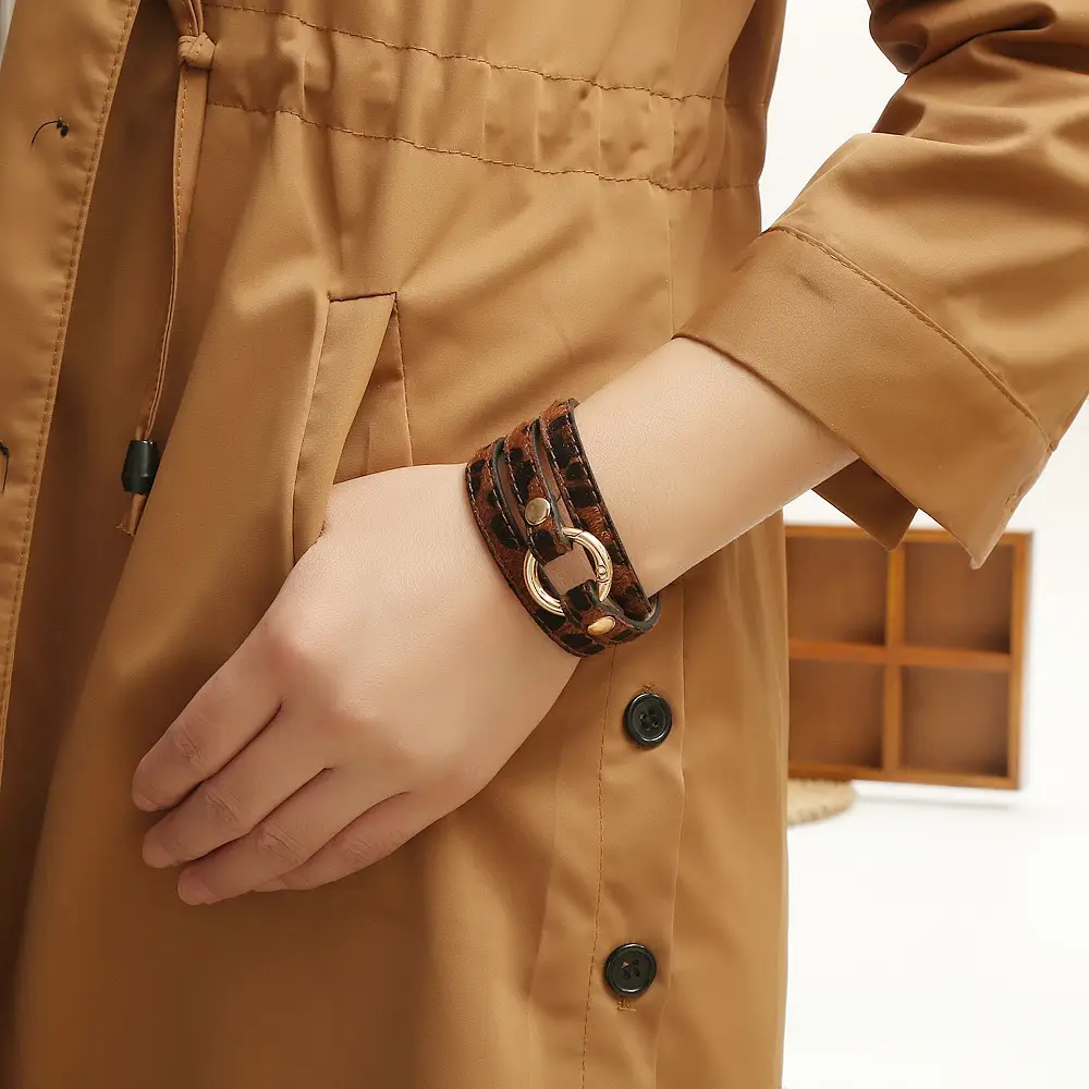 Women's Titanium Steel Leopard Print Wrap Bracelet - Image 6