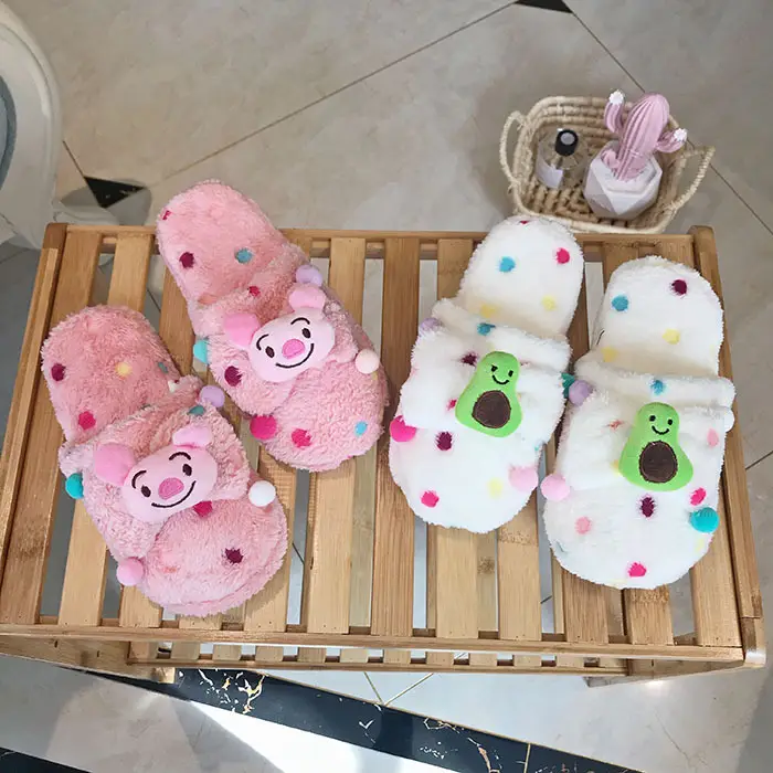New Winter Plush Cartoon Slippers, Cute Fruit Slippers, Warm and Cold-Proof Piggy Cotton Slippers, Polka Dot Home Slippers