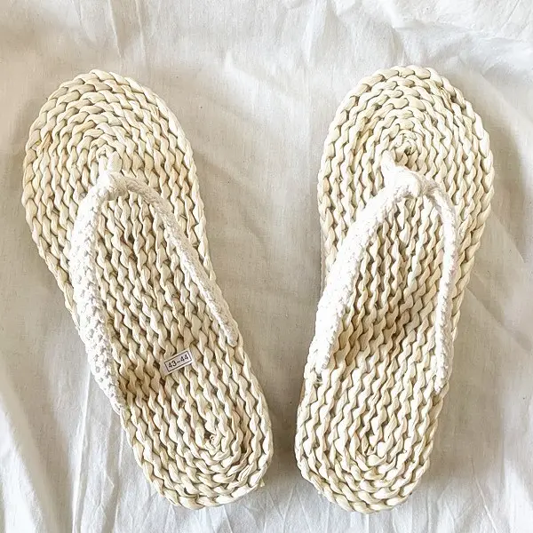 Retro Straw Flip Flops Black Strap Men Women