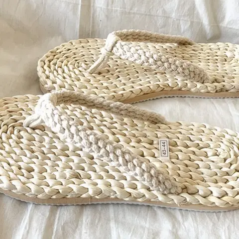 Retro Straw Flip Flops Black Strap Men Women