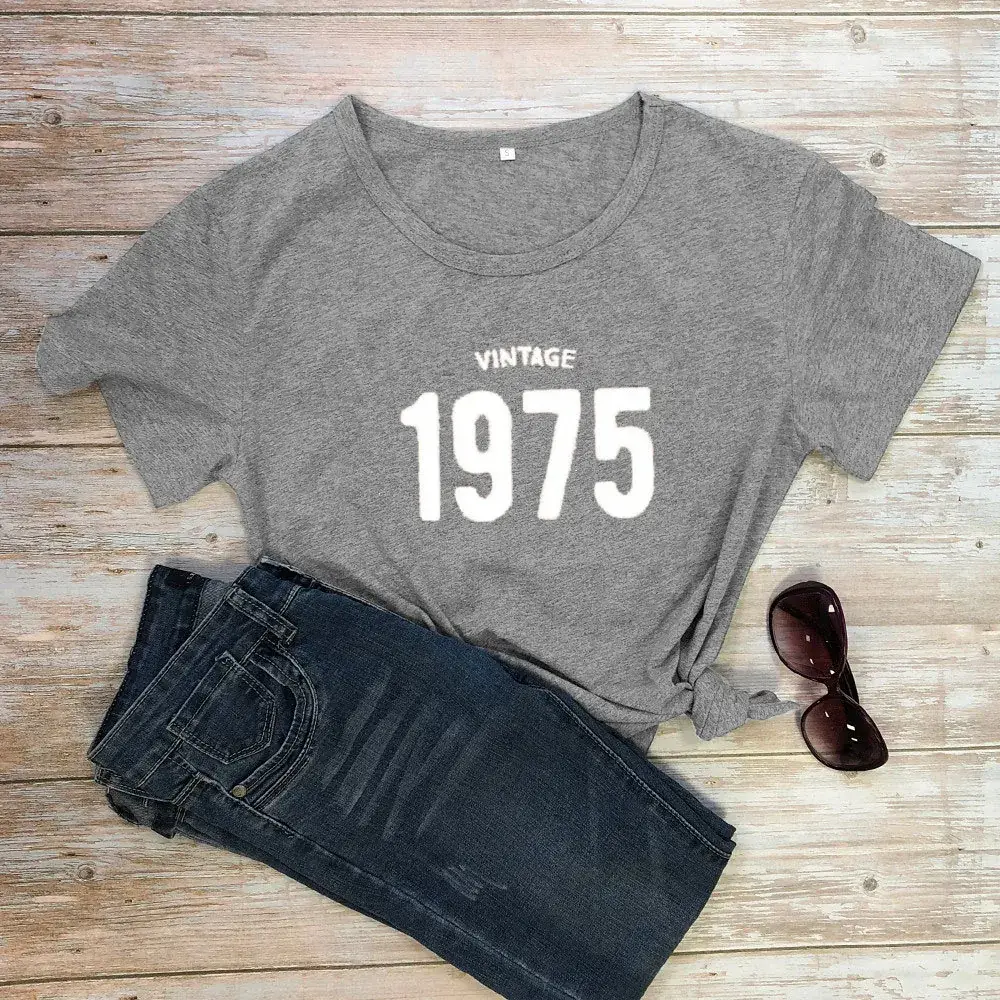 VINTAGE 1975 Red T-Shirt for Men Women - Image 11