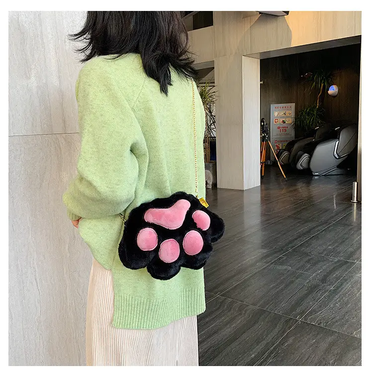 Korean Style Cartoon Paw Plush Crossbody Bag for Girls — feature 12