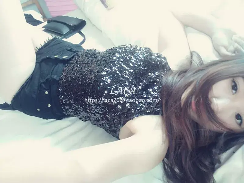 Black Sequined Halter Back Sleeveless Top — feature 6