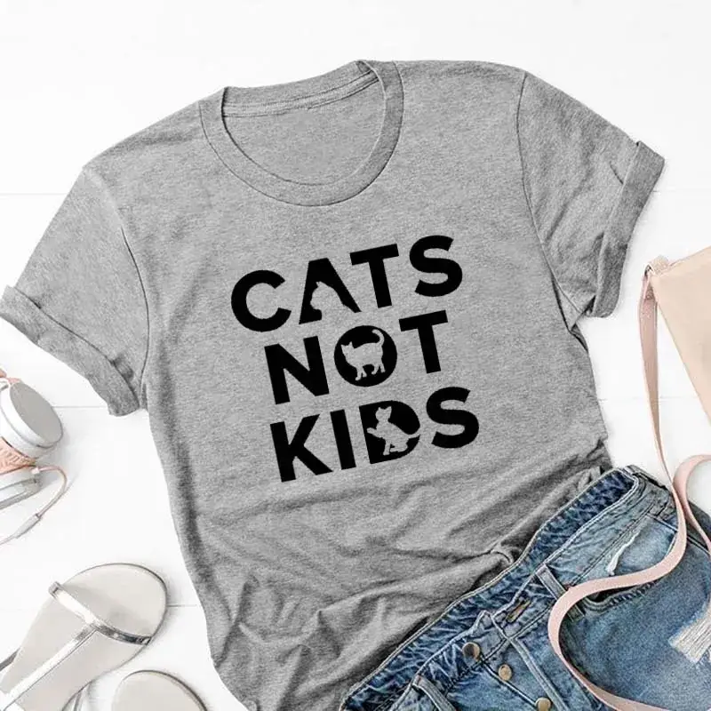 Cats Not Kids Grey T-Shirt for Men Women Europe US