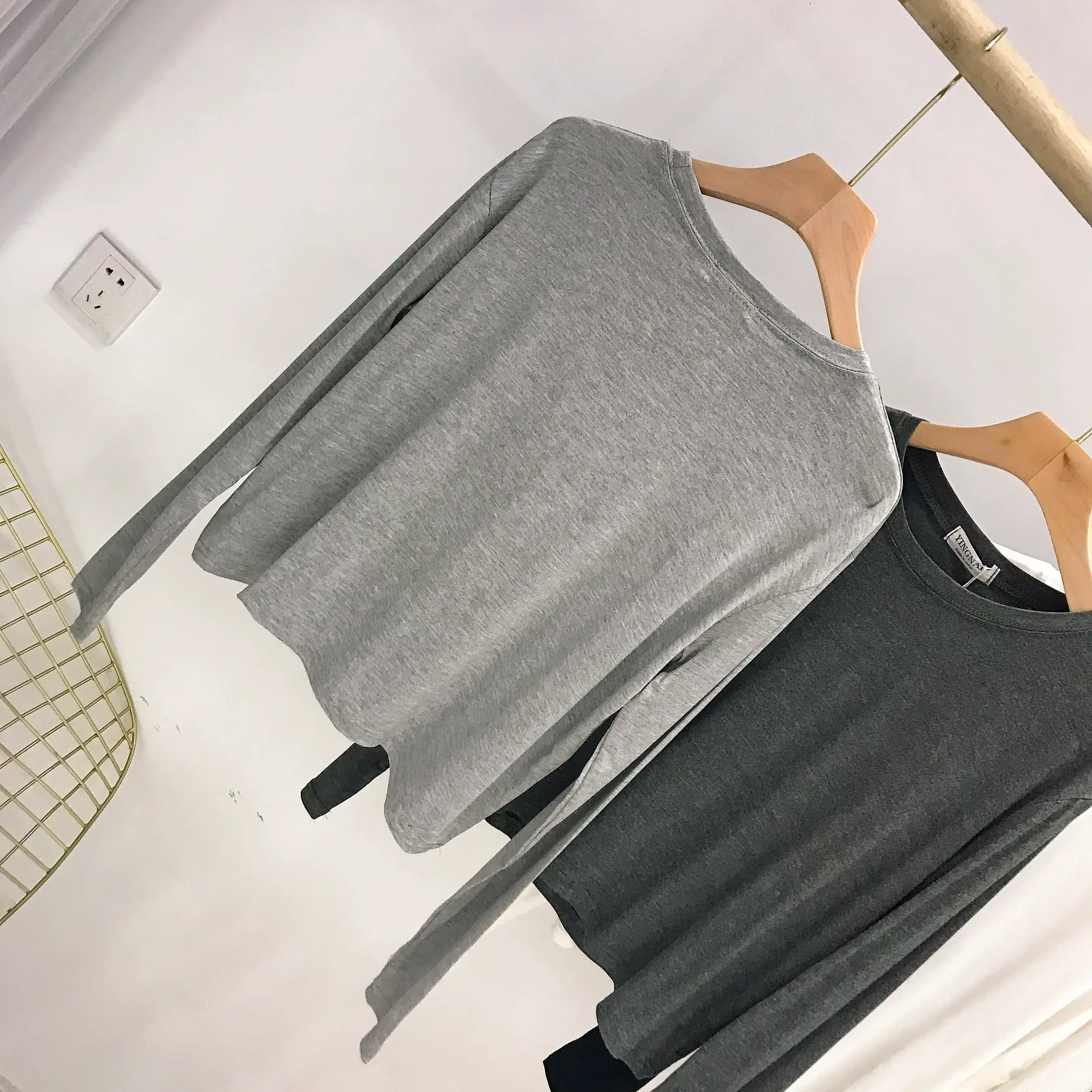 Women Long Sleeve T-Shirt Grey White Black Large Korean Style — feature 5