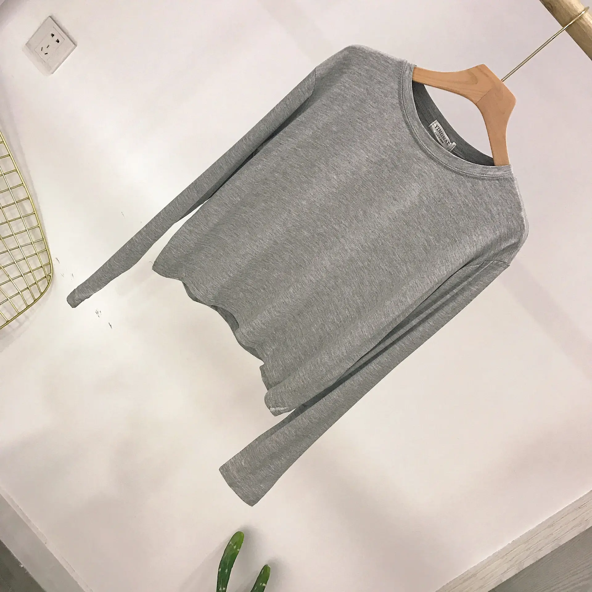 Women Long Sleeve T-Shirt Grey White Black Large Korean Style - Image 4