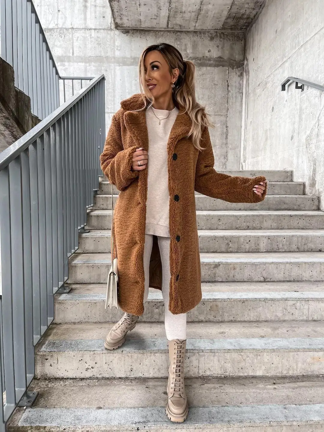 2025 Long Sleeve Plush Lapel Top for Women - Image 2