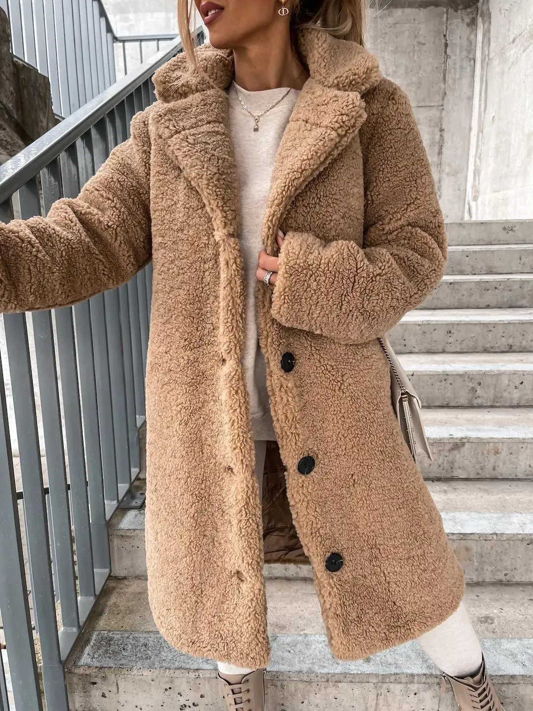 2025 Long Sleeve Plush Lapel Top for Women - Image 3