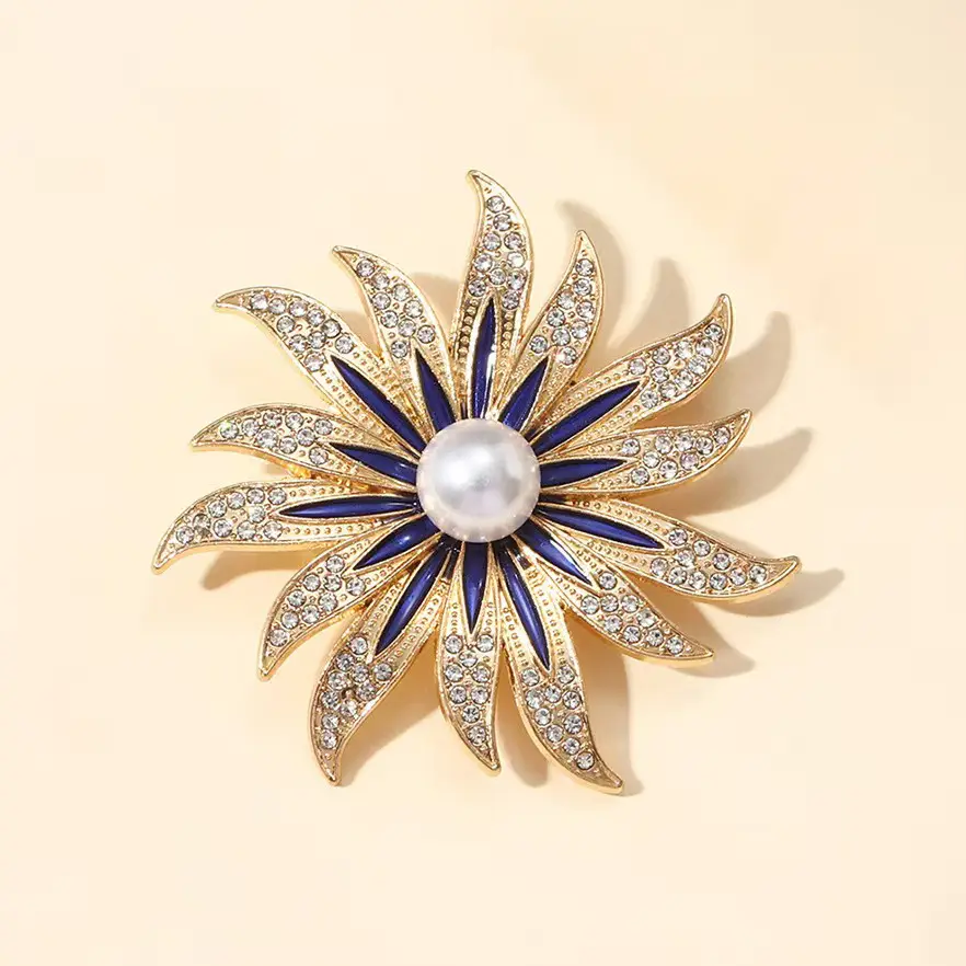 Gold Pearl Flower Hairpin for Women - Image 2