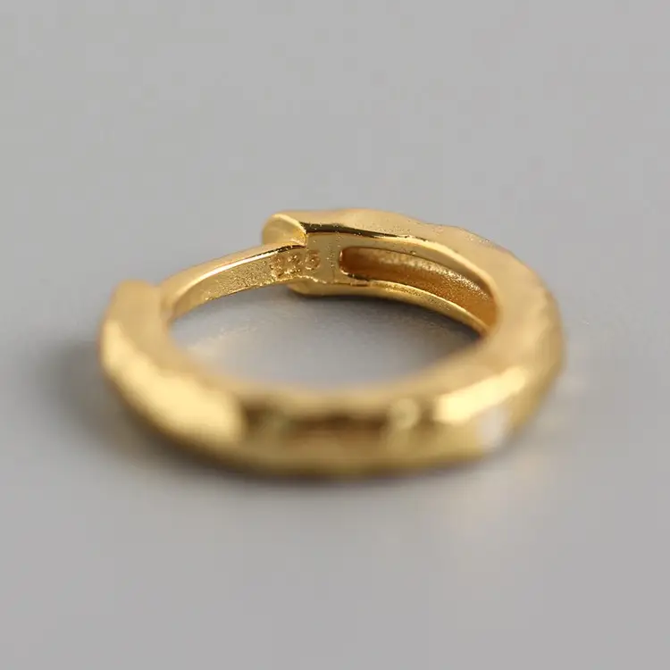 Sterling Silver Irregular Hammer Face Ring Earrings 8.5mm - Image 6
