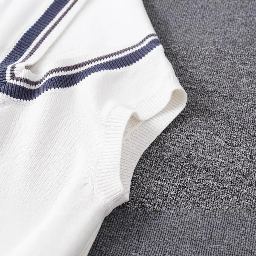 Men V-Neck Sleeveless Vest White Blue Embroidered