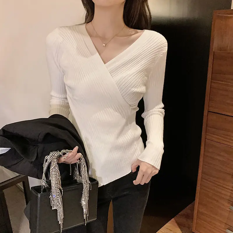 White Long-Sleeved V-Neck Sweater for Women - Image 10