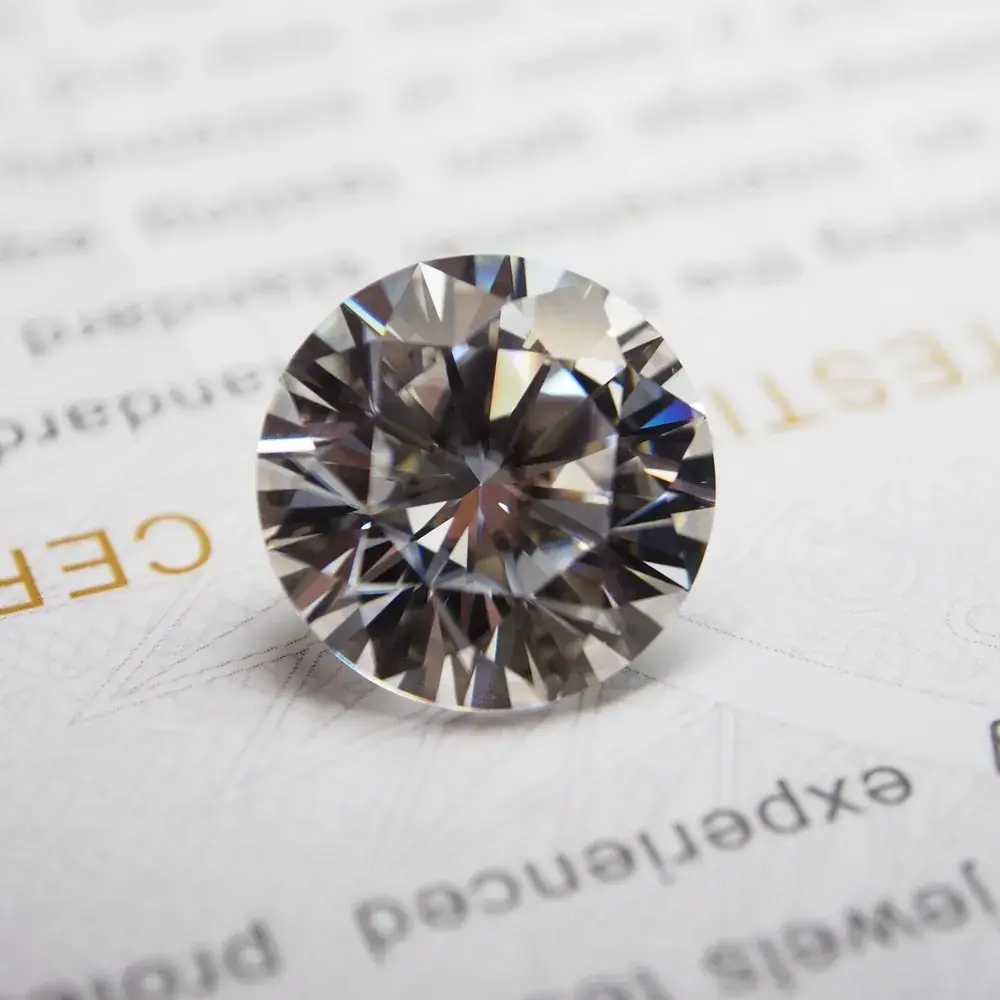 1 Karat 6.5mm Round D Fake Diamond VVS - Image 2