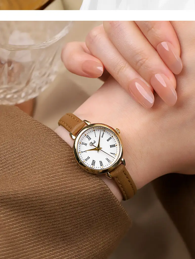 Gold Retro Women's Watch Roman Scale Belt Quartz — feature 14