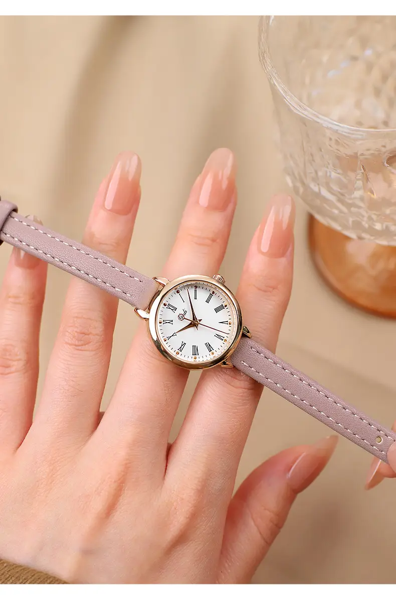 Gold Retro Women's Watch Roman Scale Belt Quartz — feature 4