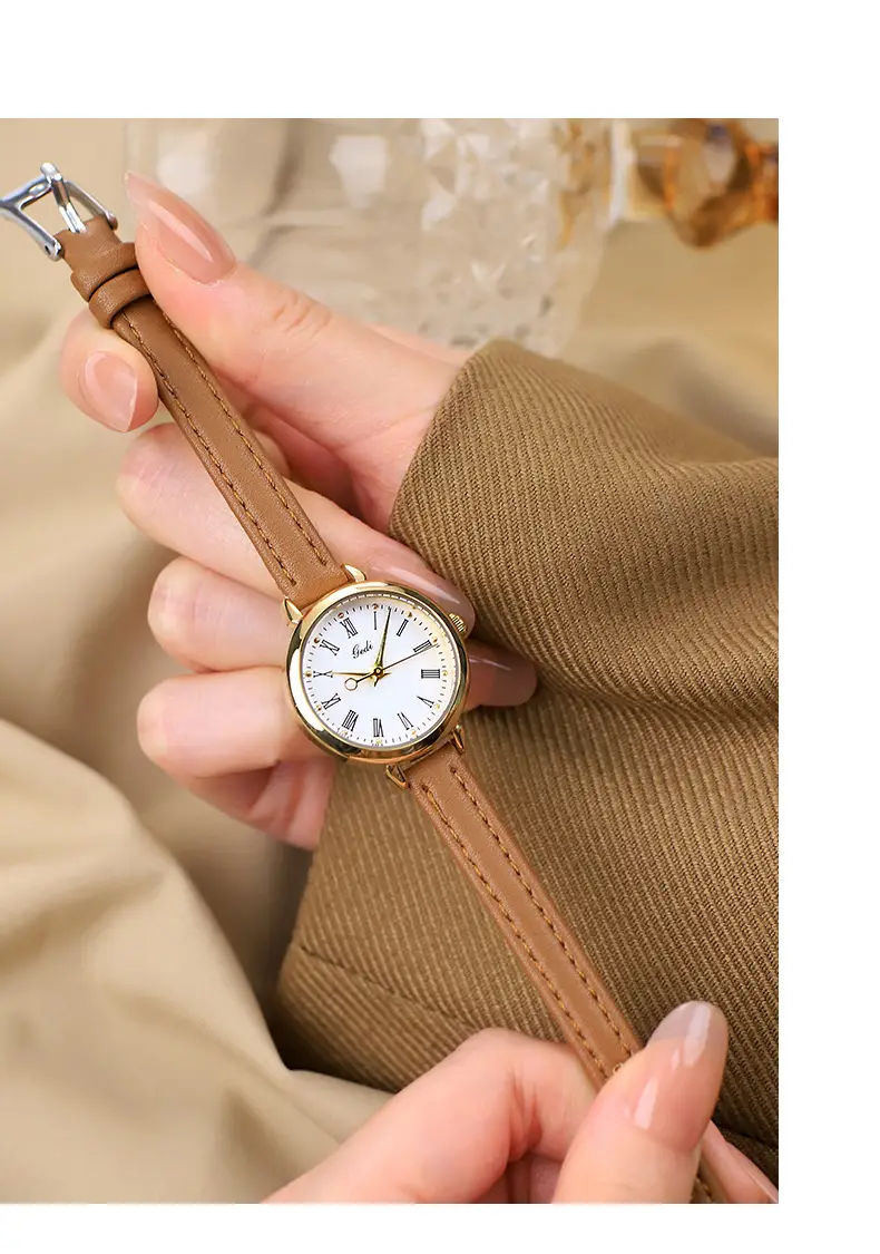 Gold Retro Women's Watch Roman Scale Belt Quartz — feature 6